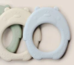 J.Børn Silicone Bijtring Beer - Sage - Bijtspeelgoed - Baby -Babyproducten 1200x1054 1