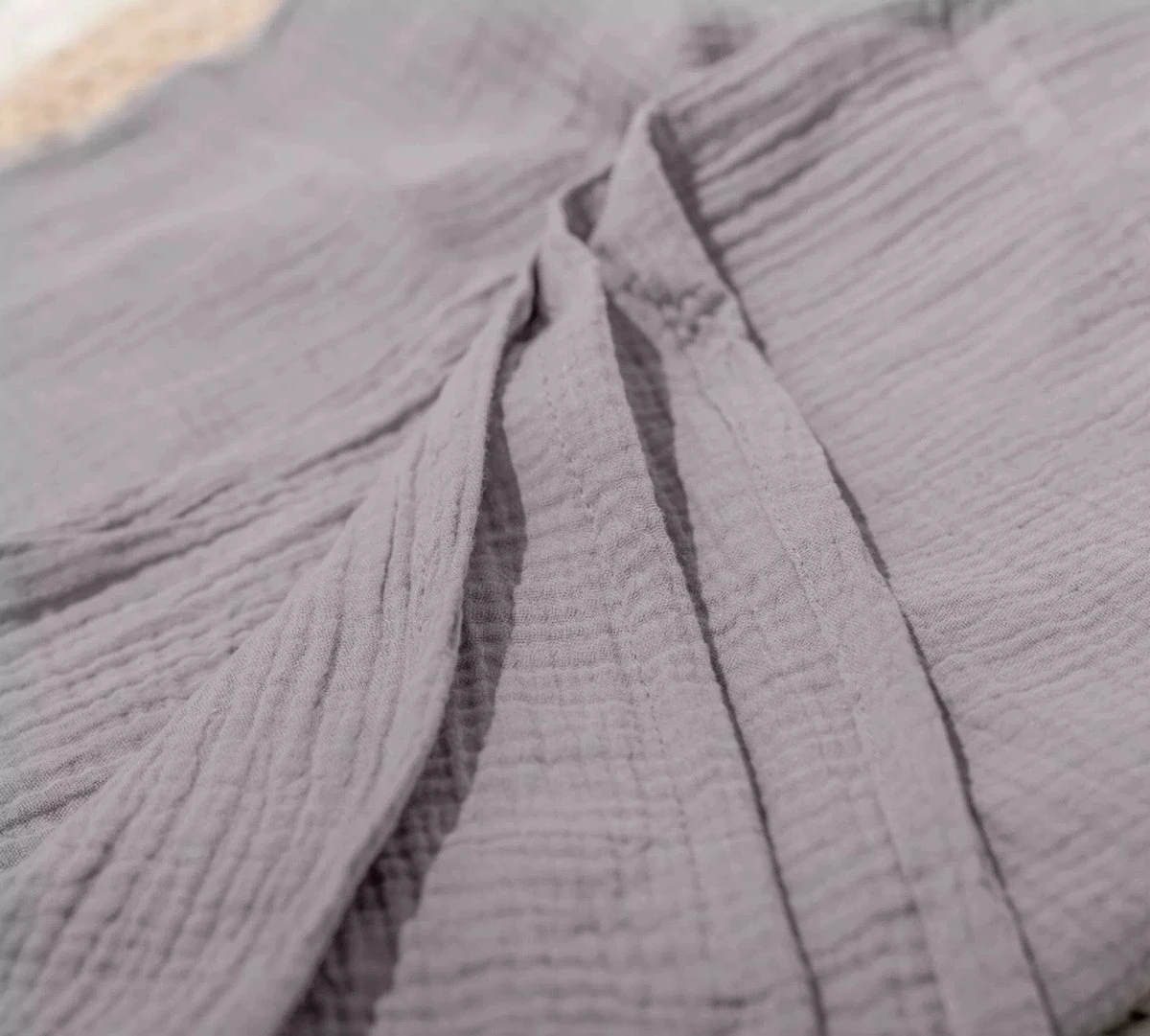 Hydrofiele Doek XL 120x120cm Grijs - Luxueuze Kwaliteit - 100% Zacht Katoen - Hydrofiele Luiers - Swaddle - Inbakerdoek - Wikkeldeken- Omslagdoek Baby - Bad 2 Hydrofiele Doek XL 120x120cm Grijs - Luxueuze Kwaliteit - 100% Zacht Katoen - Hydrofiele Luiers - Swaddle - Inbakerdoek - Wikkeldeken- Omslagdoek Baby - Bad - Afbeelding 2