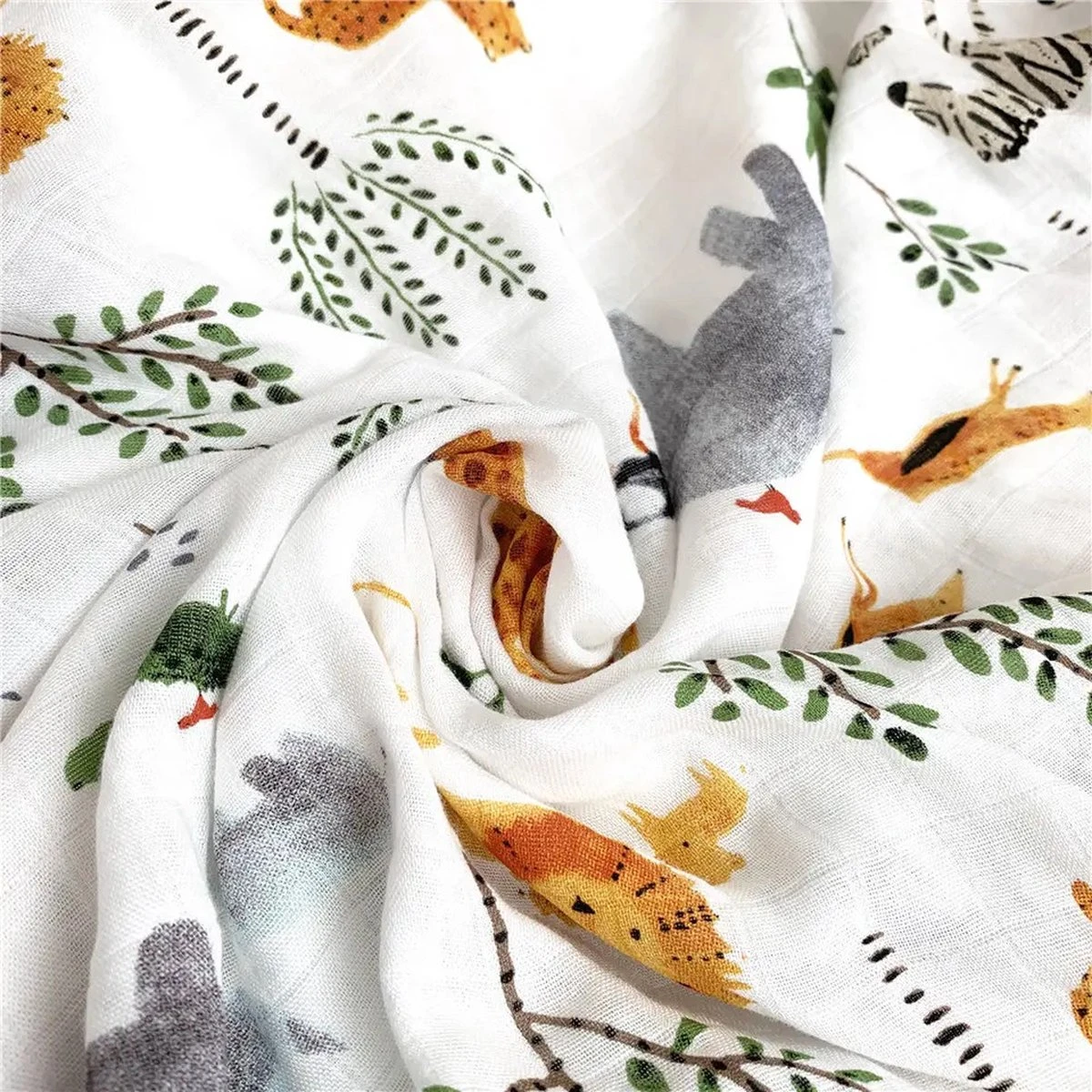 Hydrofiele Doek XL - Baby Inbakerdoek - 120x120 Cm - Safari Dieren 2 Hydrofiele Doek XL - Baby Inbakerdoek - 120x120 Cm - Safari Dieren - Afbeelding 2