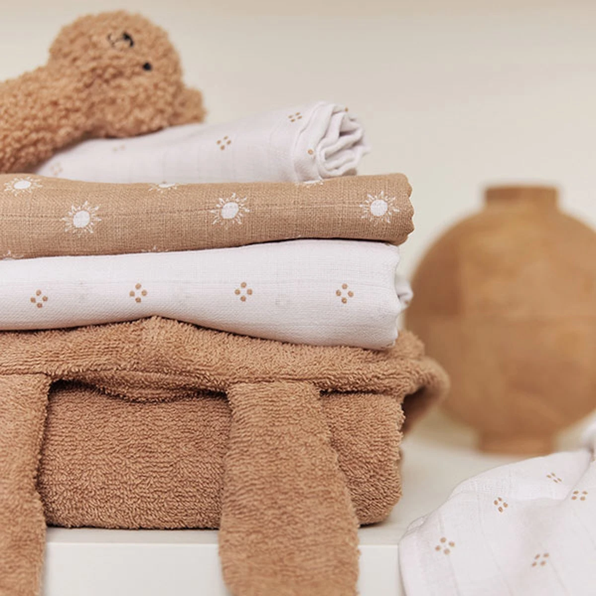 Jollein Hydrofiele Doek Large 115x115cm Dotted - Nougat - GOTS 8 Jollein Hydrofiele Doek Large 115x115cm Dotted - Nougat - GOTS - Afbeelding 8