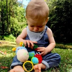 Playgro Clip Clop Rammelaar - Blauw - Activiteitenspeeltje - Kraamkado -Babyproducten 1200x1200 1305