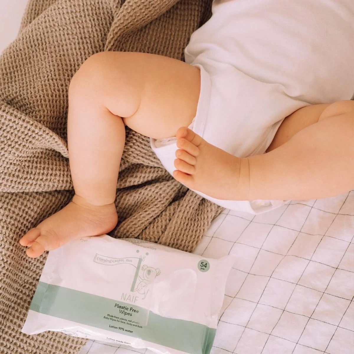 Naïf Natuurlijke Plastic Vrije Billendoekjes - 54 Stuks 5 Naïf Natuurlijke Plastic Vrije Billendoekjes - 54 Stuks - Afbeelding 5