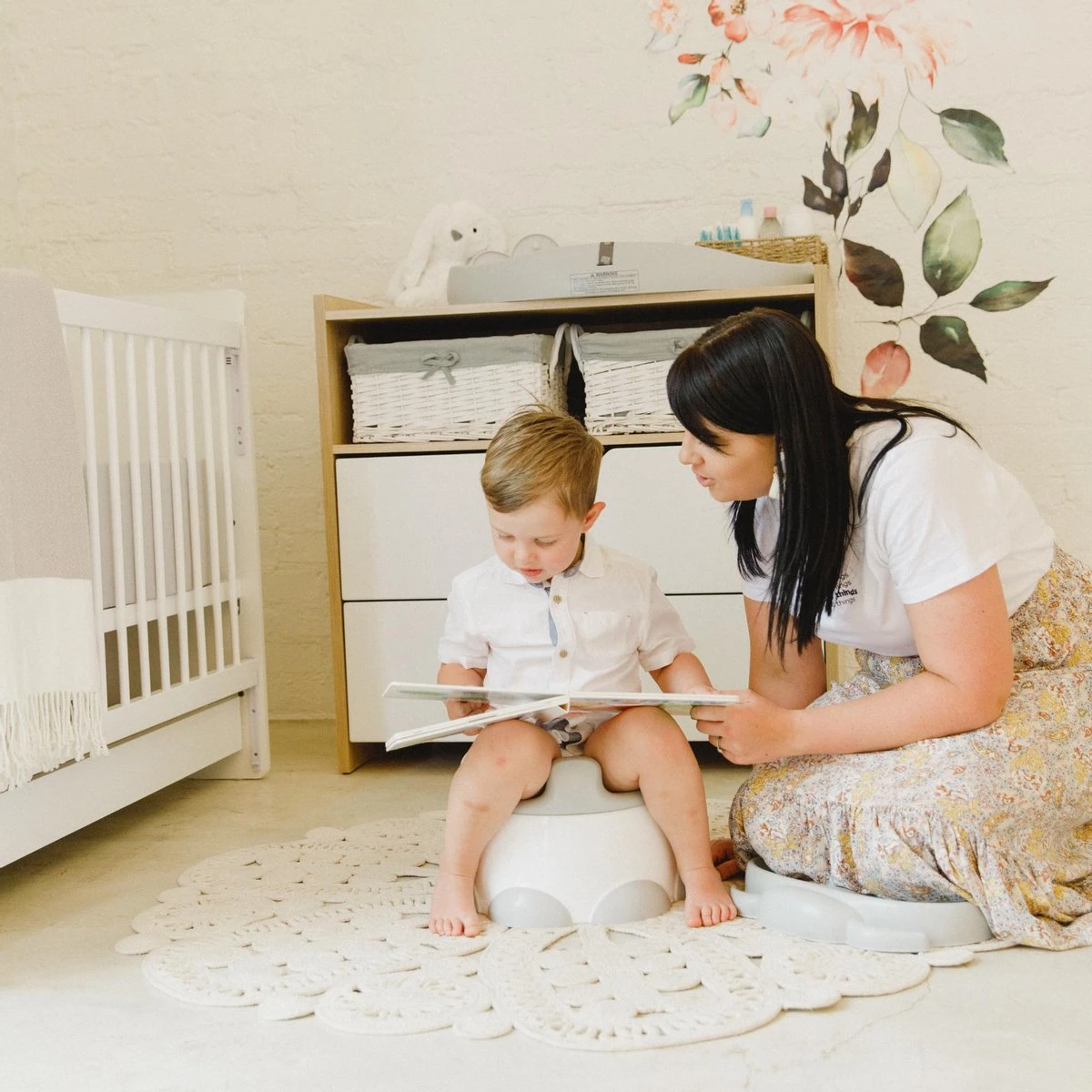 Bumbo - Step 'n Potty Hemlock Green -Toilet Trainer- Brilverkleiner Met Opstapje -Toilet Bril Zitje - 3 In 1 WC Potje -WC Zindelijkheids Training Voor Jongens/Meisjes - Urinoirs Voor Kind/Peuter Van 2 Tot 7 Jaar - Wit Met Groen 4 Bumbo - Step 'n Potty Hemlock Green -Toilet Trainer- Brilverkleiner Met Opstapje -Toilet Bril Zitje - 3 In 1 WC Potje -WC Zindelijkheids Training Voor Jongens/Meisjes - Urinoirs Voor Kind/Peuter Van 2 Tot 7 Jaar - Wit Met Groen - Afbeelding 4
