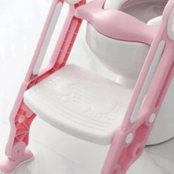 LifeGoods WC Verkleiner Met Trapje - Trainer Met Opstapje - 2 Tot 7 Jaar - Roze/Wit -Babyproducten 1200x1200 743
