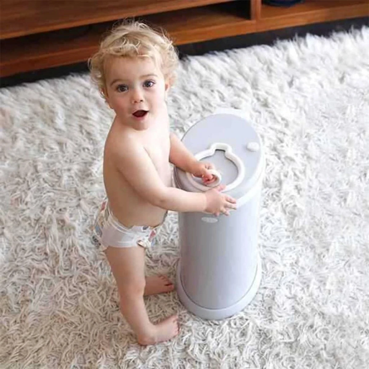 Ubbi® Ubbi Luieremmer - Grijs - Metaal - Geurloos - Geen Navulcassettes Nodig 3 Ubbi® Ubbi Luieremmer - Grijs - Metaal - Geurloos - Geen Navulcassettes Nodig - Afbeelding 3