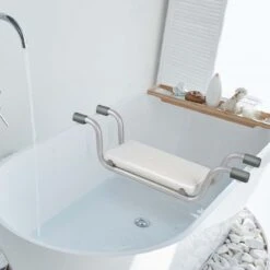 Vivamore Badzitje - Badstoeltje Tot Max. 150 KG - 74 X 23 X 18 CM - Badkruk - Anti-Slip Poten - Stevig Frame - Wit -Babyproducten 1200x1200 865