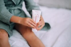 Naïf Vette Crème Voor De Gevoelige Huid - Baby En Kind - 75 Ml – Met Natuurlijke Ingrediënten -Babyproducten 1200x796