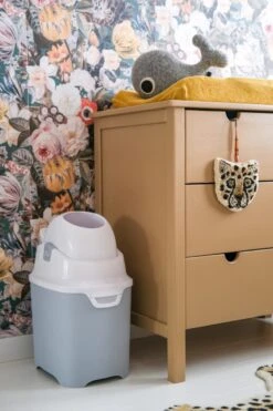 DiaperChamp ONE - Soft Silver - Standaard Luieremmer -Babyproducten 800x1200 28