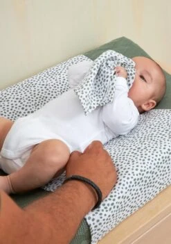 Meyco Cheetah Starterset - 9-pack - Hydrofiel - Forest Green 6 Meyco Cheetah Starterset - 9-pack - Hydrofiel - Forest Green -Babyproducten 844x1200